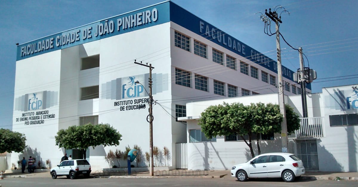 20 04 20 faculdade cidade de Joao Pinheiro