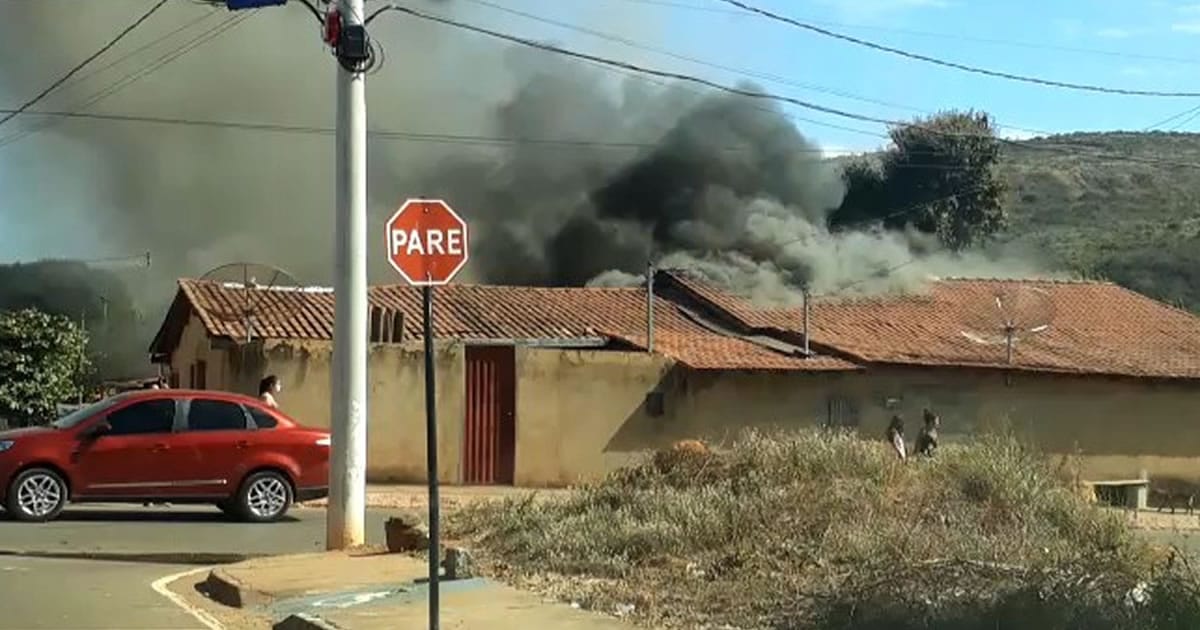 20 07 20 casa pega fogo em brasilandia