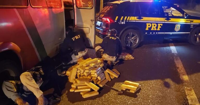 17 08 20 policia apreende drogas em onibus da prefeitura 1