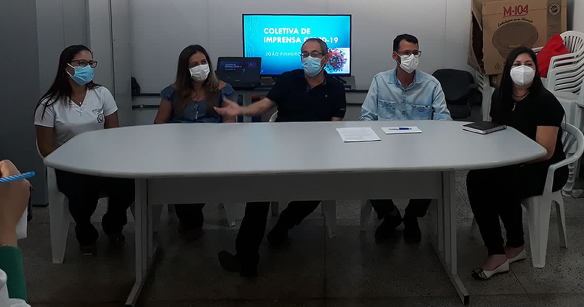 28 09 20 aglomeracao de jovens em joao pinheiro 1