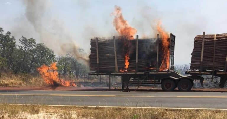 07 10 20 carga pega fogo na 181 1