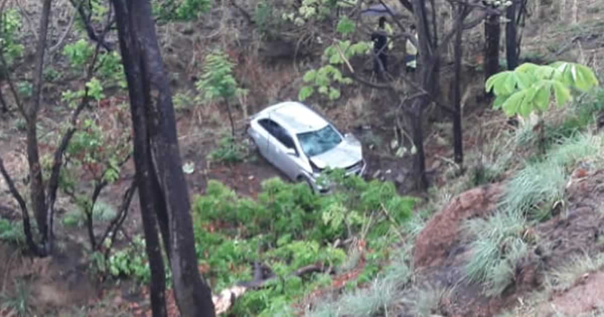 19 10 20 acidente na br 040 em joao pinheiro