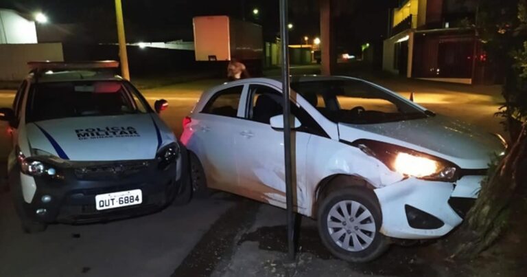 26 10 20 homem bate em viatura policial