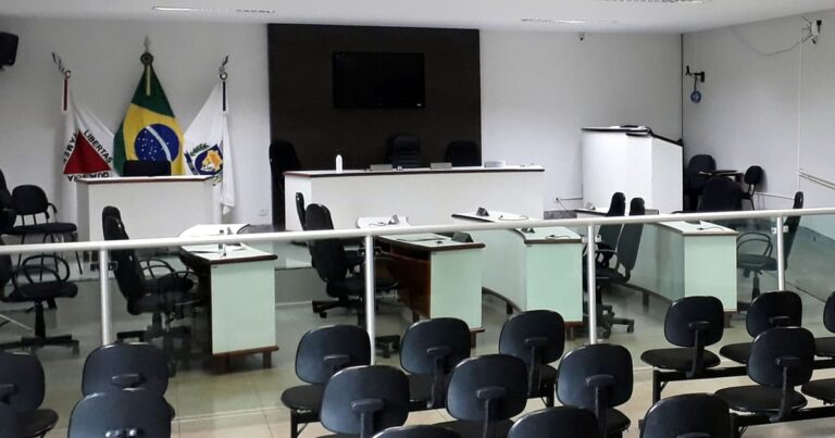 04 11 20 candidatos indeferidos recorrem