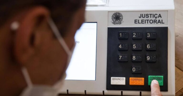 05 11 20 votacao em tempo de pandemia