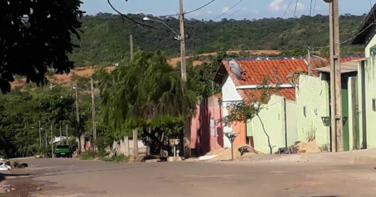 30 11 20 dono de bar reage a assalto