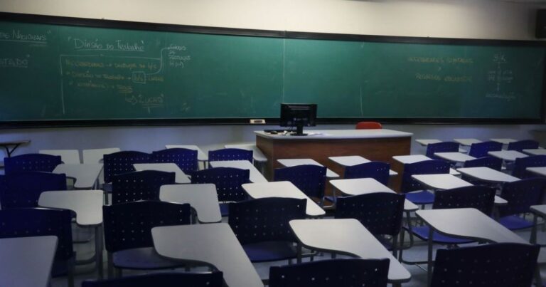 02 12 20 mec volta aulas federais