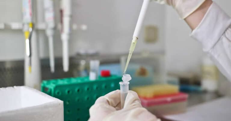 08 12 20 suspensao exames hiv e hepatite