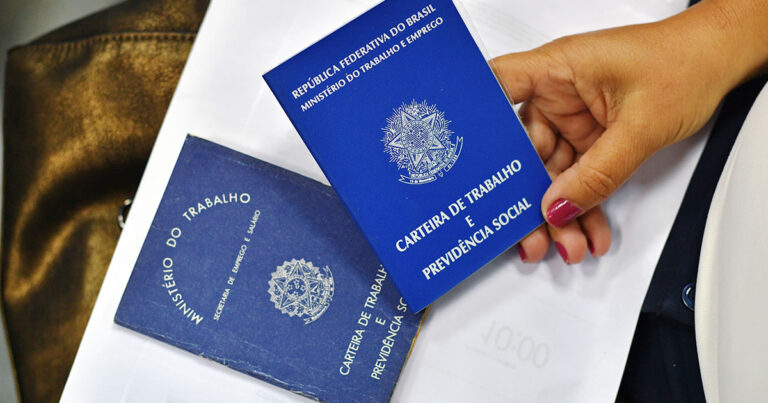 22 12 20 carteira de trabalho vagas sine joao pinheiro