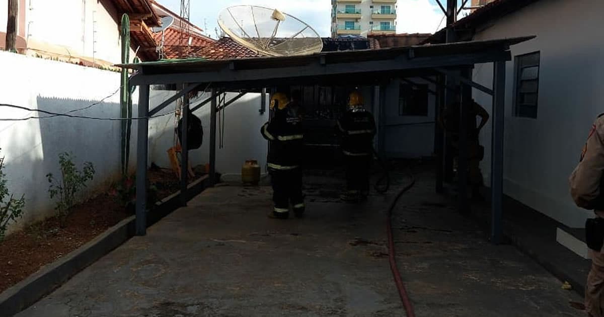 05 01 21 idosa morre carbonizada 1