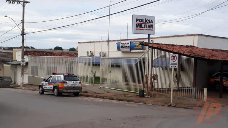 14 01 21 quartel da policia militar em joao pinheiro