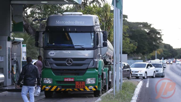 25 01 21 diesel no brasil e o mais caro do mundo