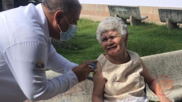 10 03 21 vacinacao de idosos em joao pinheiro