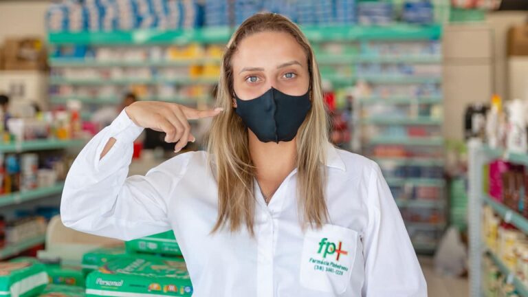 18 03 21 mascaras anti virais em joao pinheiro