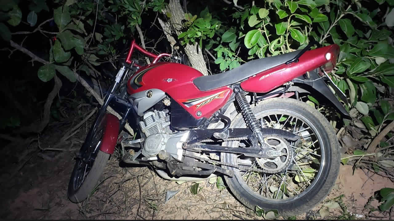 22 03 21 motocicleta recuperada em joao pinheiro