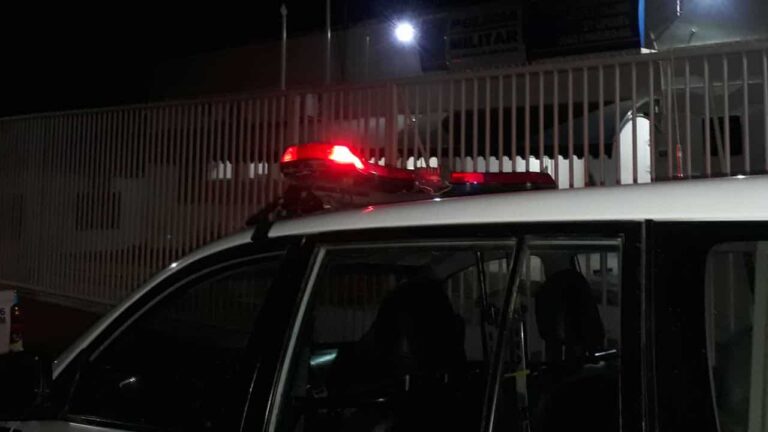 Luzes da viatura da Polícia Militar de João Pinheiro
