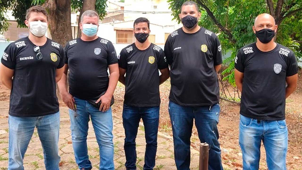 Cinco policiais da Civil foram vacinados na última quarta-feira (07)
