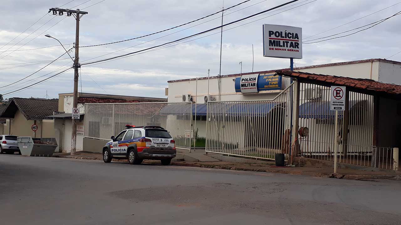 Fachada quartel da Polícia Militar em João Pinheiro
