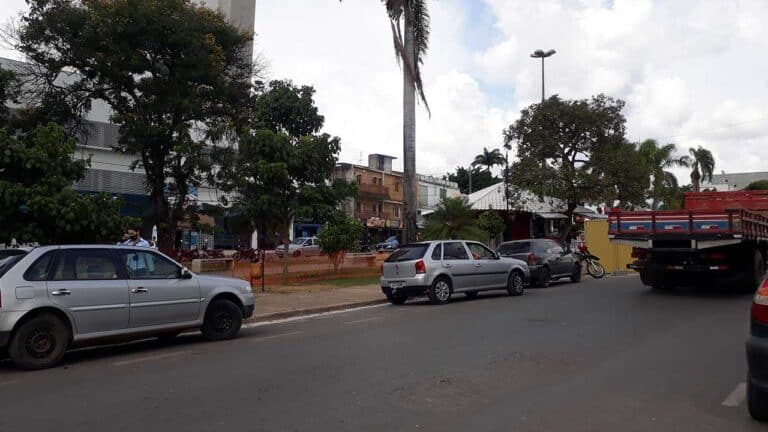 Praça central de João Pinheiro