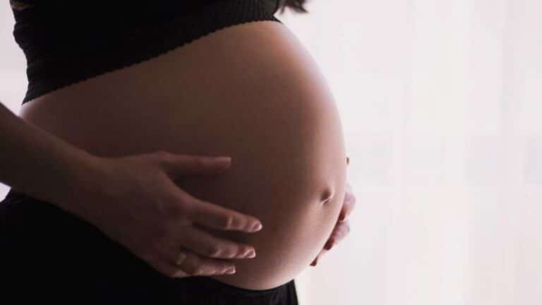 Barriga de mulher gestante