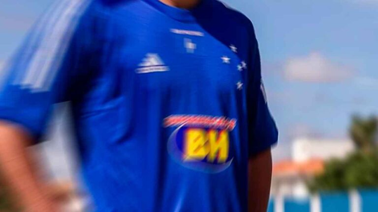 Camisa do time Cruzeiro usada no roubo