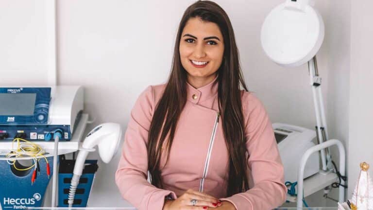Aluna da FCJP se destaca no ramo da estética depois de pouco mais de um ano no mercado de trabalho em João Pinheiro