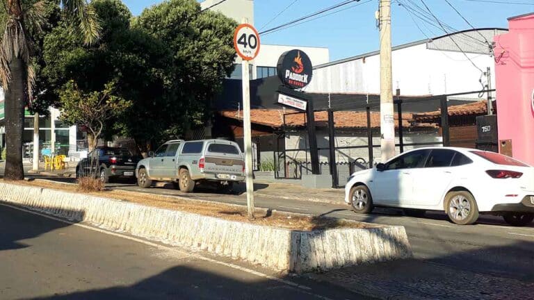 Fachada do bar em que celular foi furtado