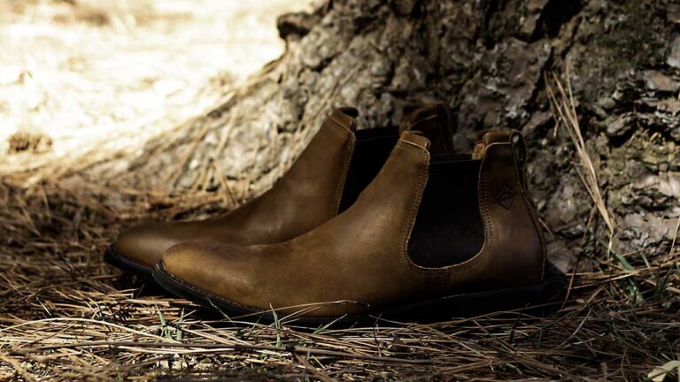 Criminoso furta par de botas e deixa tênis velho para trás após invadir viveiro em João Pinheiro