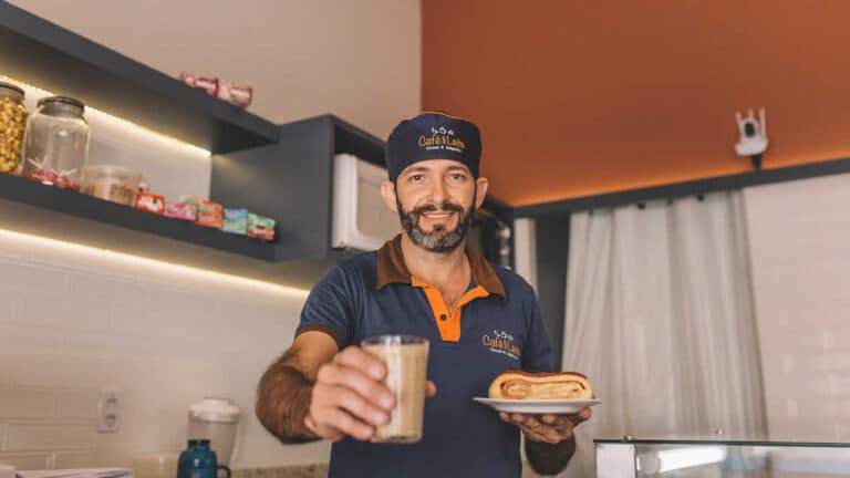 Café com Leite conquista gosto dos pinheirenses e se torna referência em doces e salgados em João Pinheiro