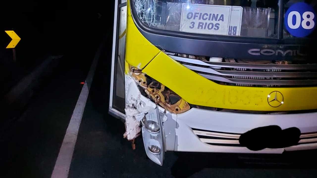 Motociclista morre após moto colidir com ônibus na MG-181 em Brasilândia de Minas