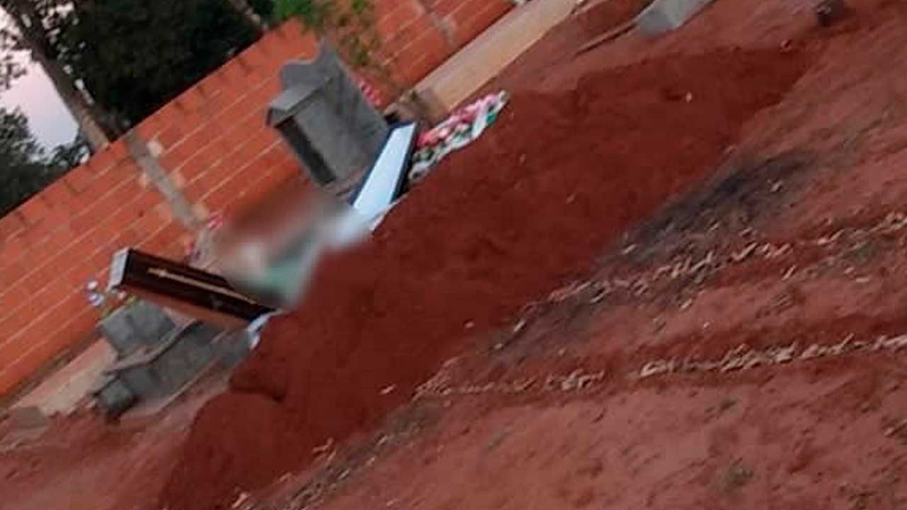 Corpo de mulher é violado e tem genitália cortada em cemitério no interior de Minas
