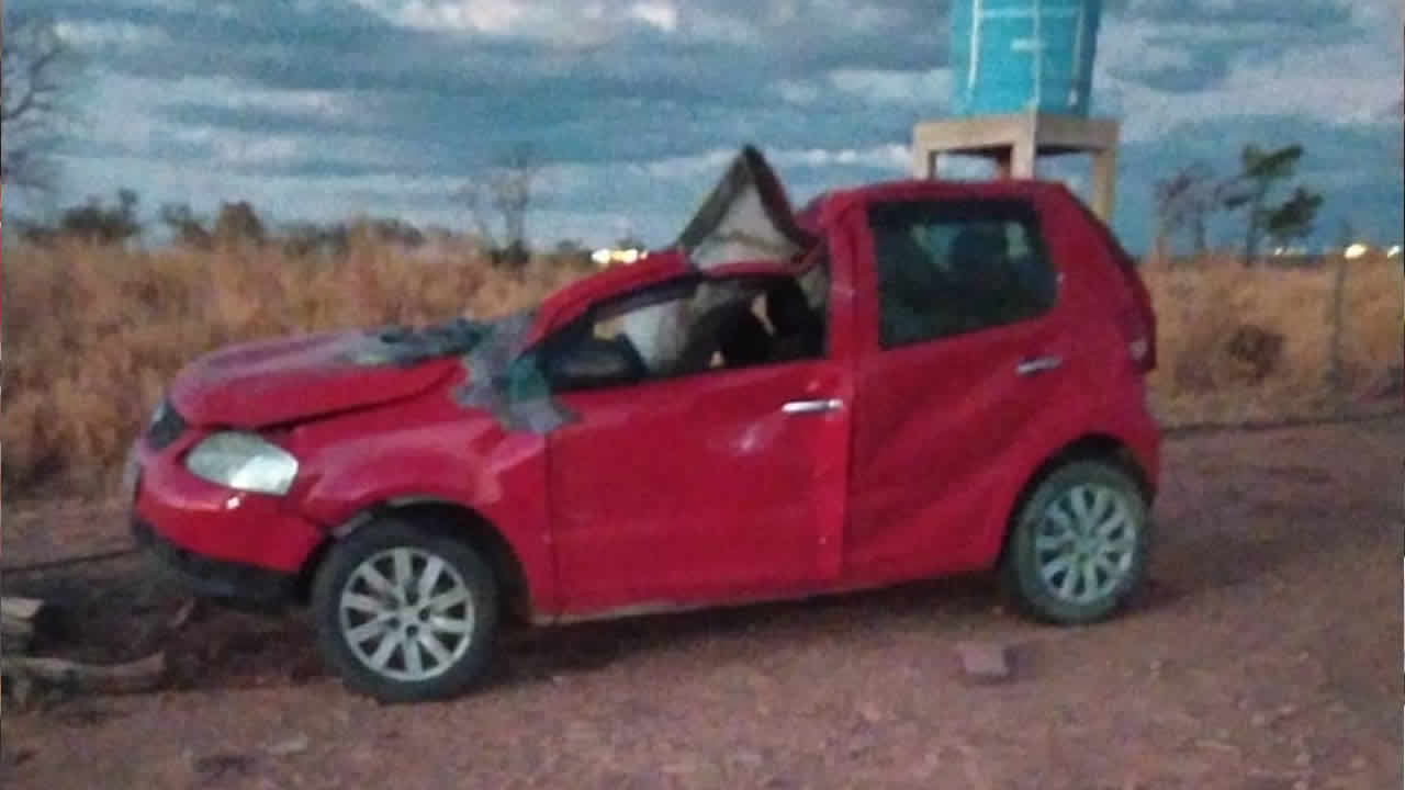 Motorista que capotou Fox vermelho no fim de semana estava a 170km/h, afirma um dos passageiros