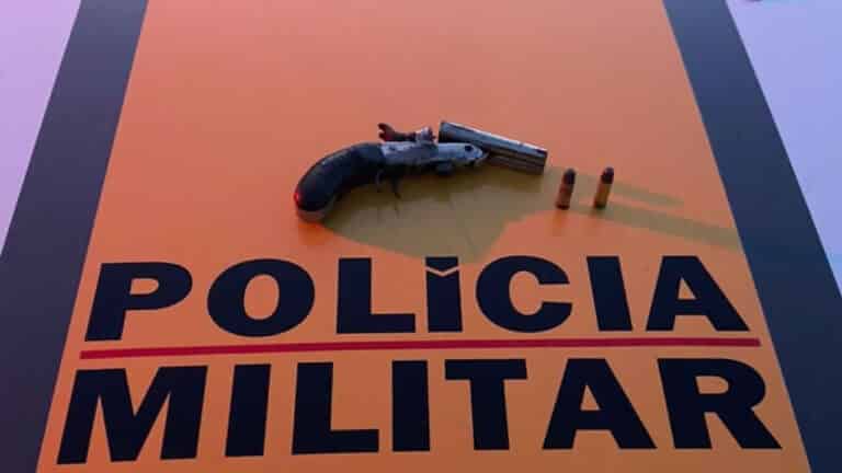 Homem é preso por porte ilegal de arma após ser abordado em blitz na MG-181, em Brasilândia de Minas