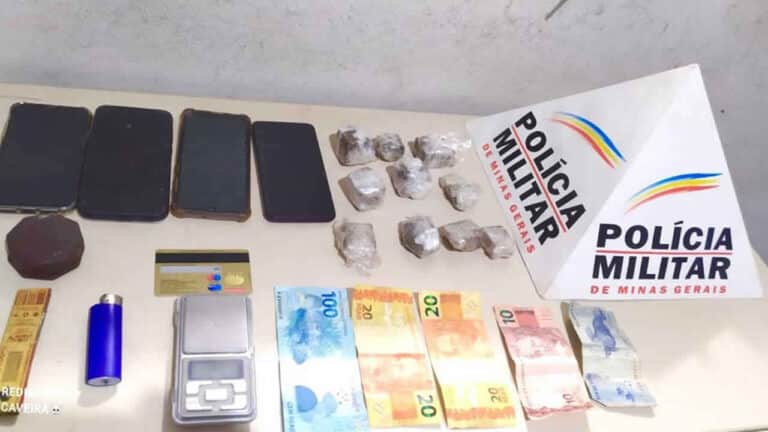 PM encontra 9 tabletes de maconha escondidos em colchão e prende três homens em João Pinheiro