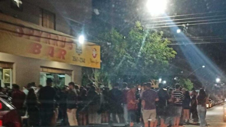 PM e proprietários de bares agem em conjunto para controlar aglomerações nesta sexta-feira em João Pinheiro