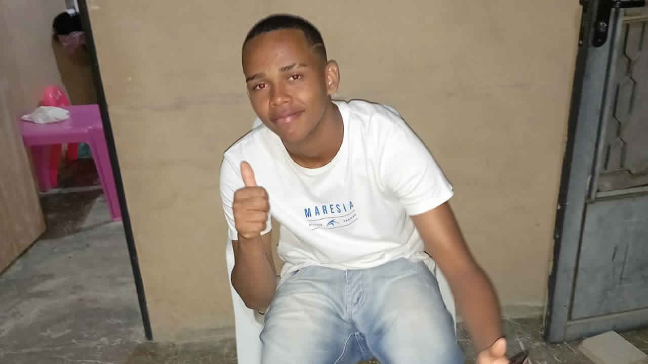 Família de adolescente desaparecido pede ajuda para encontrá-lo em João Pinheiro