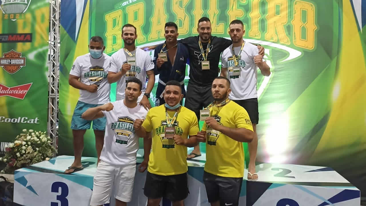 Atletas pinheirenses conquistam várias medalhas em campeonato brasileiro de Jiu Jitsu