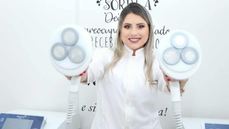 Formada em Fisioterapia pela FCJP, pinheirense alcança o sucesso profissional e dá créditos à instituição
