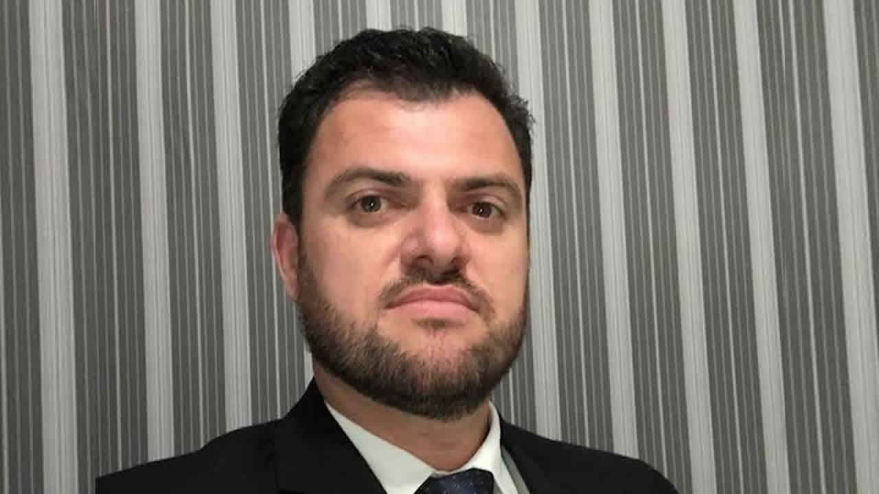 Após várias reclamações, advogado pinheirense promete cobrar providências da Caixa de João Pinheiro na justiça