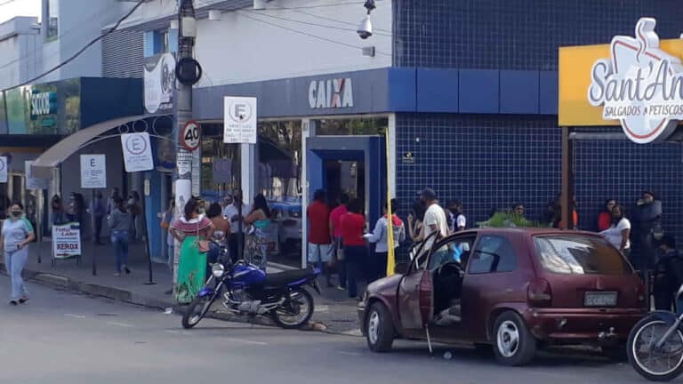 Mulher perde mais de mil reais em PIX não autorizado após invasão de conta digital em João Pinheiro