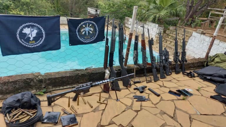 Polícia mata 25 criminosos do 'novo cangaço' que planejavam assaltos a bancos em Minas Gerais