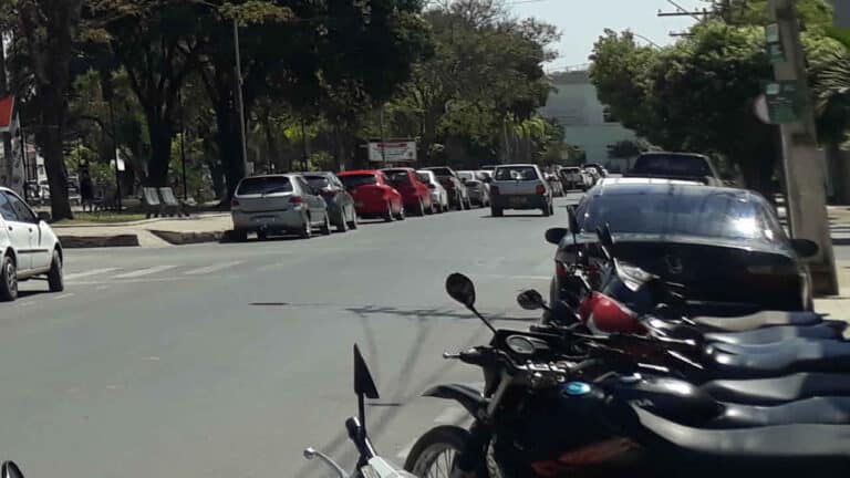 Projeto que congela tabela do IPVA avança na Assembleia de Minas Gerais
