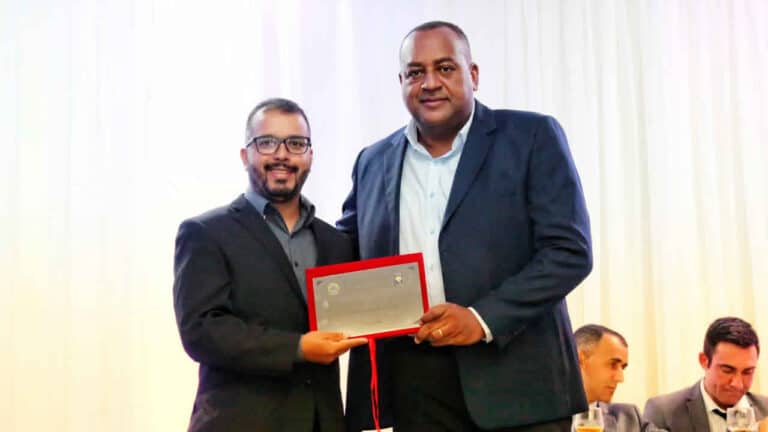 Câmara concede título de cidadão honorário a Igor Sales, importante servidor da justiça que já fez muito por João Pinheiro