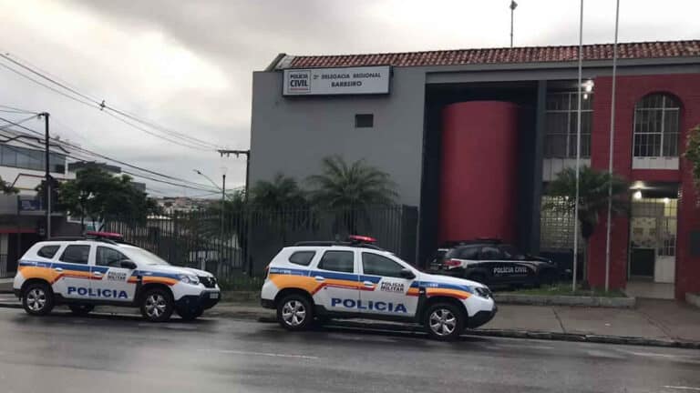 Mulher acha feto em freezer meses após receber 'pacote de carne' de vizinha; fato aconteceu em Minas Gerais