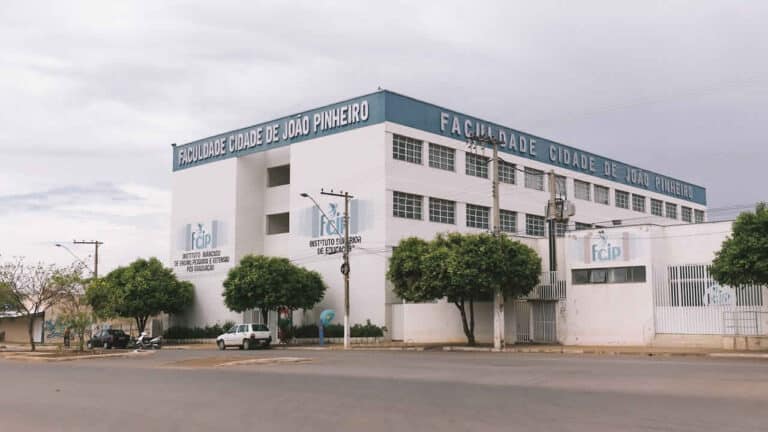Concursos de bolsas da FCJP oferece até 80% de desconto nas mensalidades; saiba como participar