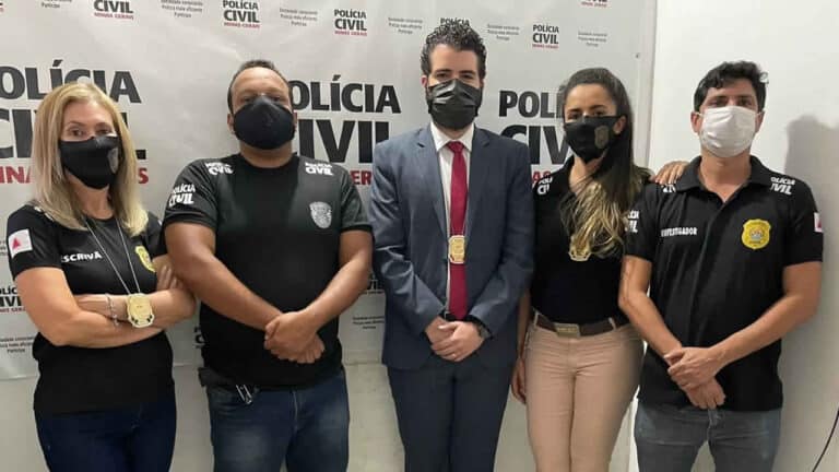 Pai suspeito de pagar para estuprarem o filho deficiente de 12 anos é preso em Minas Gerais