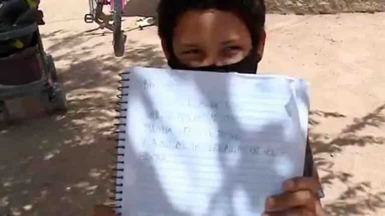 Menino de 7 anos pede carne em cartinha ao Papai Noel, comove internautas e doações ultrapassam R$ 30 mil