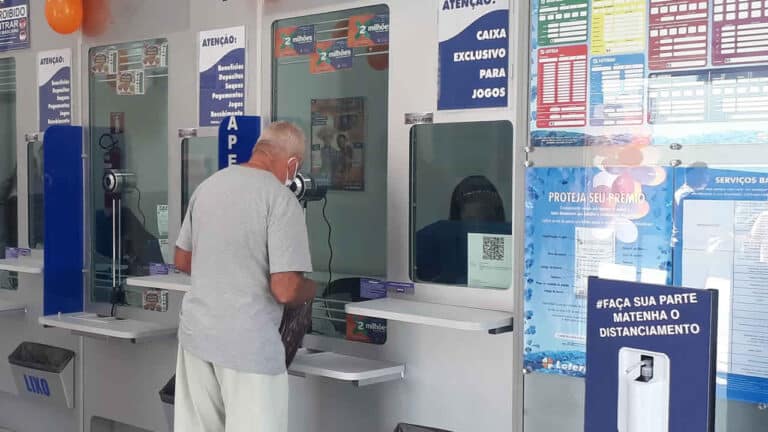 Apostadores tem até sexta-feira para jogar na Mega da Virada; prêmio estimado é de R$ 350 milhões