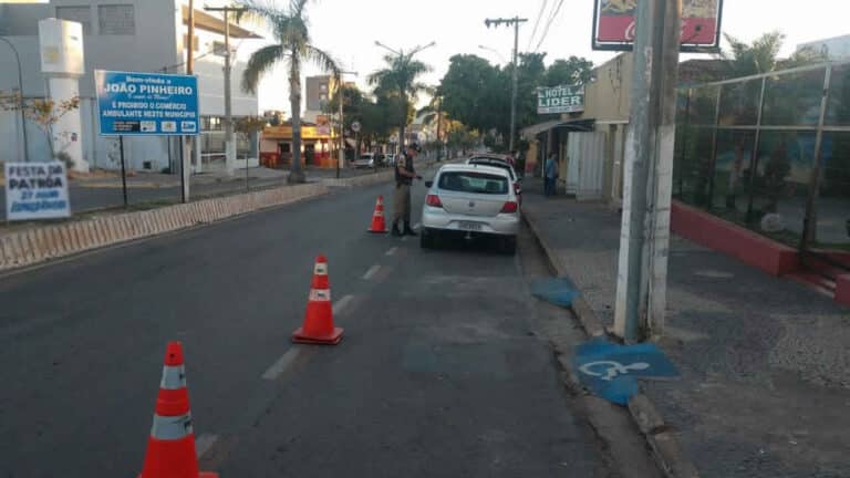 Minas Gerais: Projeto que congela valor do IPVA 2022 é sancionado por Zema