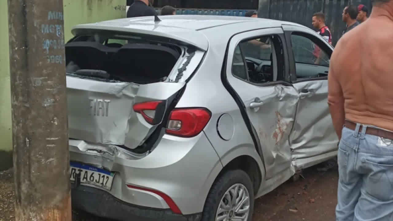 Vídeo: acidente grave é registrada no perímetro urbano de João Pinheiro após motorista avançar parada obrigatória